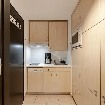 Apartament Black Dolphin *